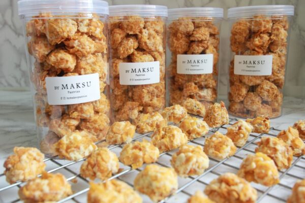 Cranberries Cornflakes - by Maksu Pastries